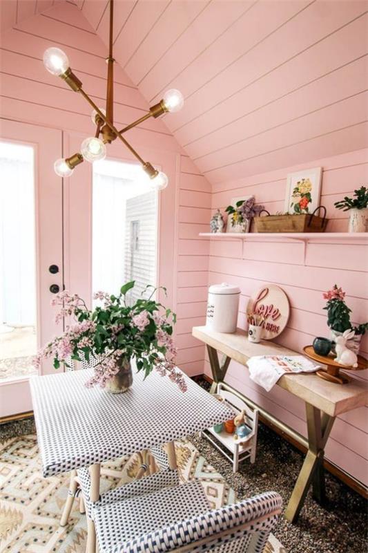 Extérieur - Murs intérieurs de l'abri de jardin Trends 2020 peints en rose, coin salon confortable pour deux