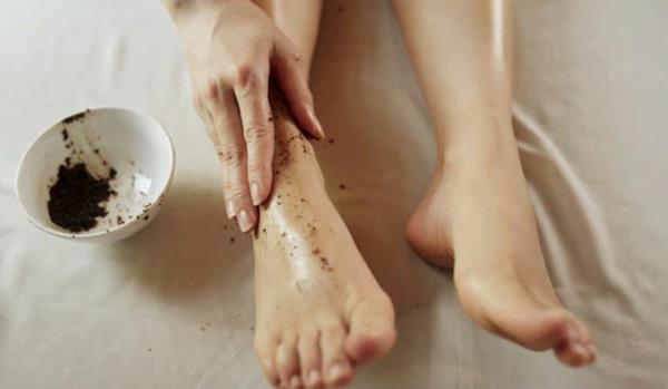 Faites vos propres recettes pour un masque pour les pieds maison