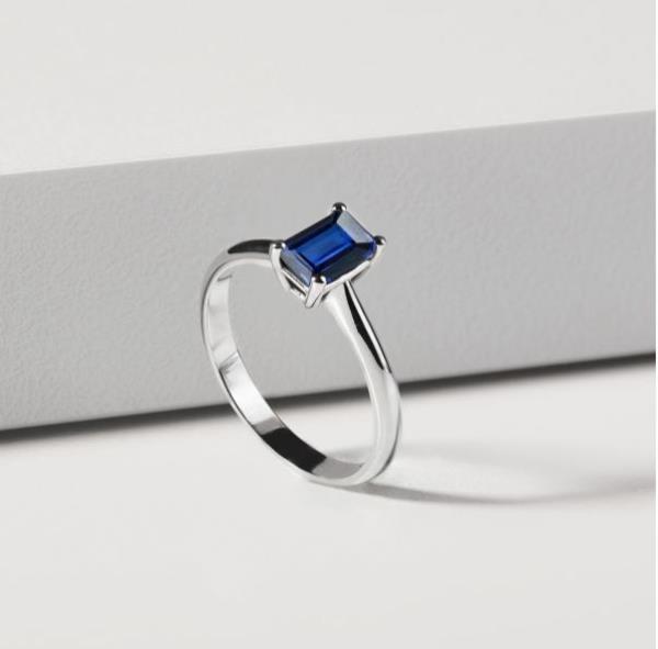 Les bagues avec des pierres précieuses colorées donnent aux fiançailles ce petit quelque chose Bague de fiançailles 3