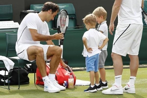 Roger Federer entuzjastyczny tenisista i człowiek rodzinny