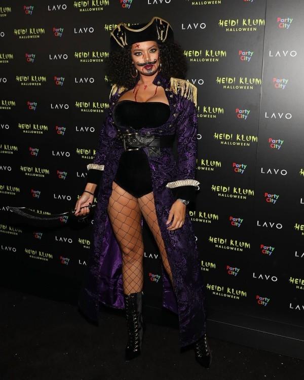 Kostium Saffi Karina na Halloween