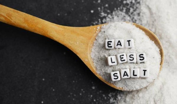 Les substituts du sel mangent moins de sel santé cardiaque alimentation saine