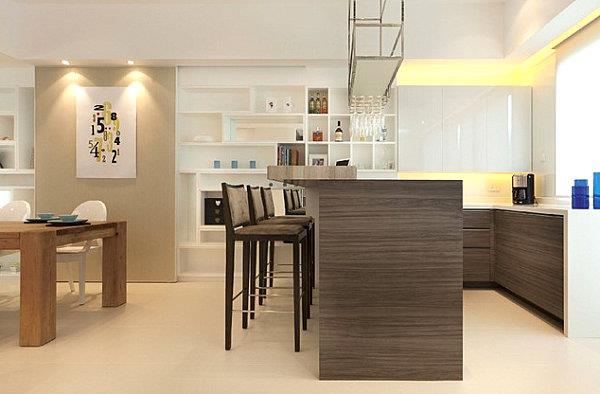 Idées de bar à la maison chic pour votre maison étagères de bar en bois intégrées