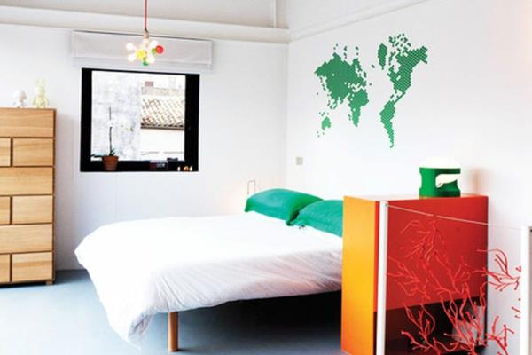 Tête de lit mappemonde design chambre verte