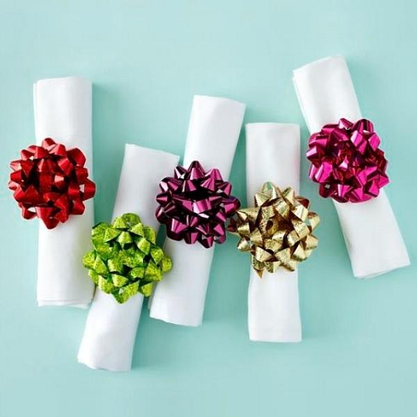Anneaux de serviette Tinker pour Noël - idées élégantes et instructions pour une décoration de table festive décoration ruban cadeau coloré