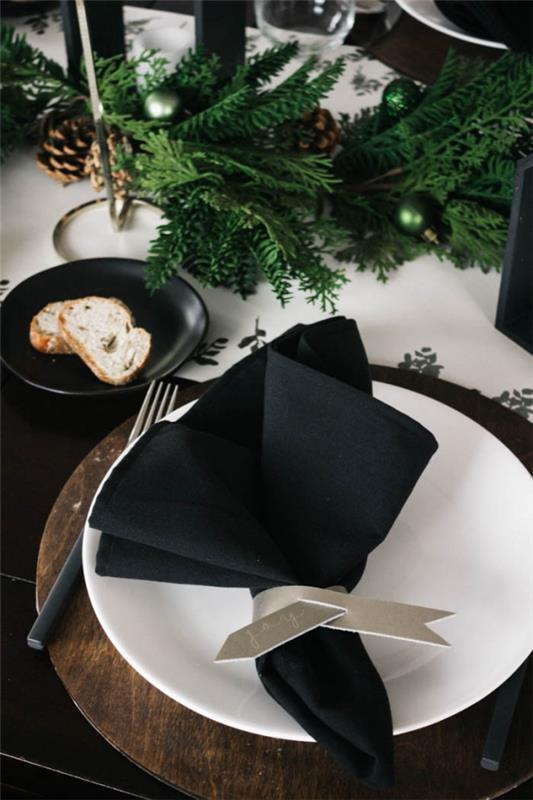 Anneaux de serviette Tinker pour Noël - idées élégantes et instructions pour une décoration de table de fête décoration en cuir minimaliste élégante et moderne