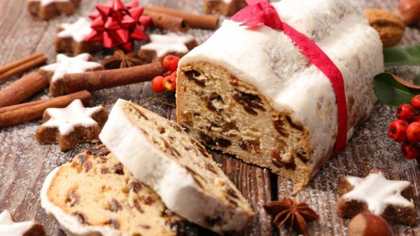 Faire cuire au four à la recette traditionnelle de Dresde Stollen de Noël