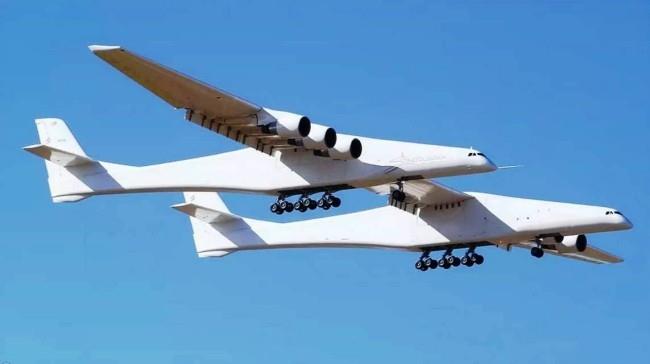 Stratolaunch, le plus gros avion du monde, a passé le vol d'essai avec un succès complet en vol énorme