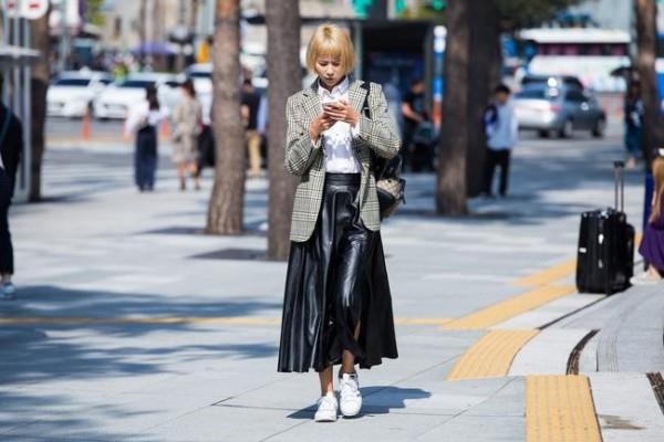 Jupe en cuir street fashion - Seoul fashion week