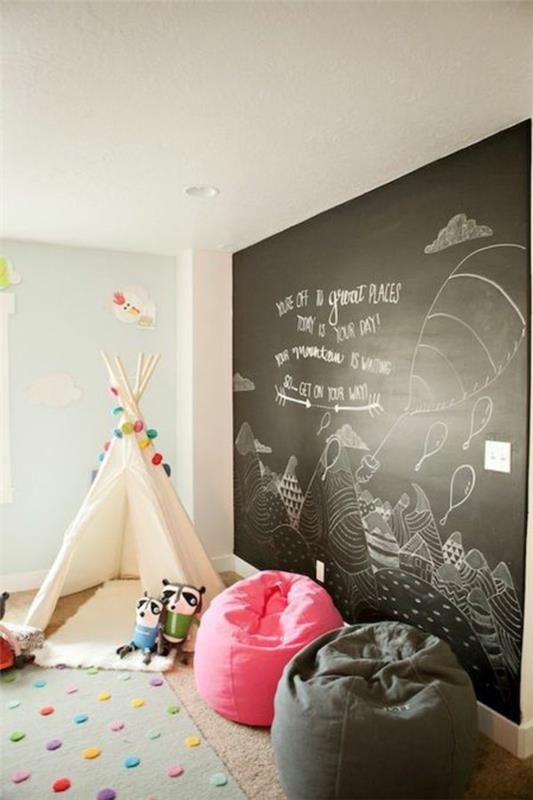 Tableau noir de couleur de mur d'accent de conception de chambre d'enfant