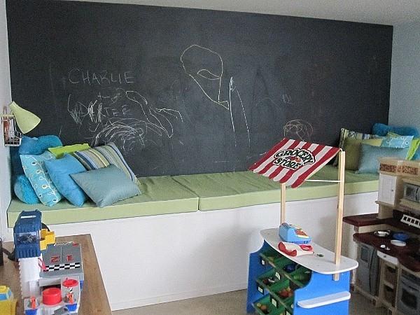 Oreiller d'angle de relaxation de décoration murale de chambre de bébé de couleur de tableau noir