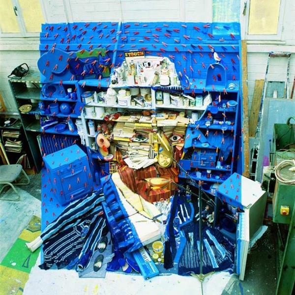 Superbes portraits anamorphiques de Bernard Pras bleu