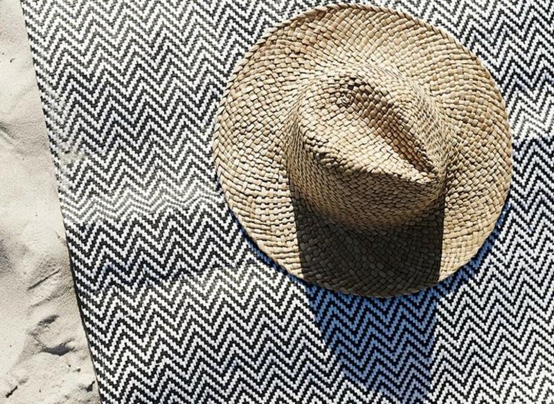 Co pomaga przeciw oparzeniom słonecznym Nie zapomnij o kapeluszu przeciwsłonecznym