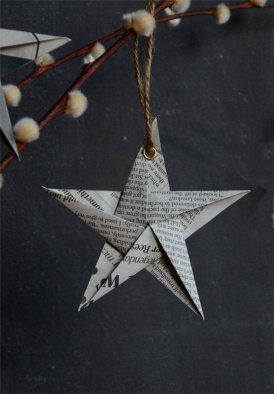Étoiles de Noël à partir de modèles d'artisanat en papier journaux pour enfants