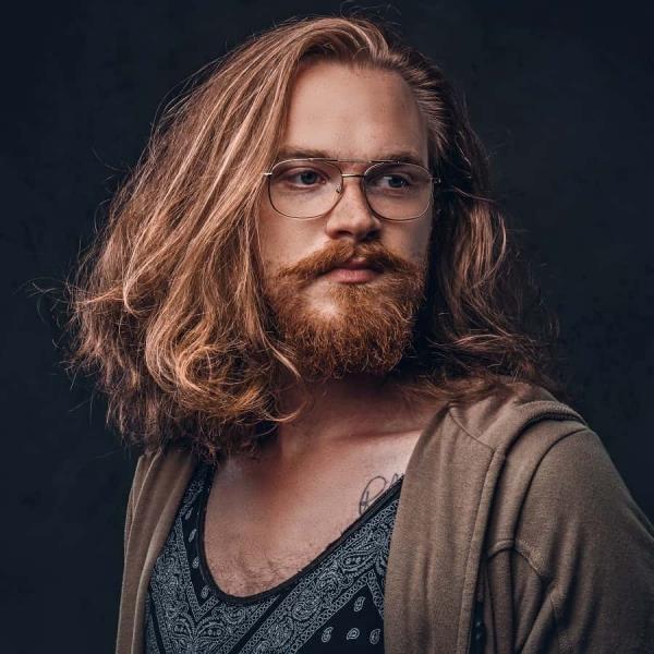 Coiffures vikings pour femmes et hommes, inspirées de la coiffure classique de la culture nordique pour homme