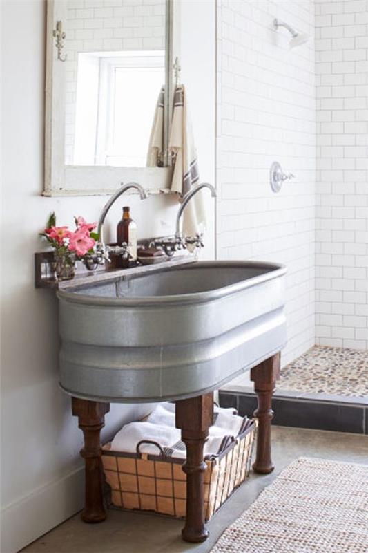 Décorer la baignoire en zinc - idées et astuces pour une baignoire de lavabo de salle de bain de décoration de jardin rustique