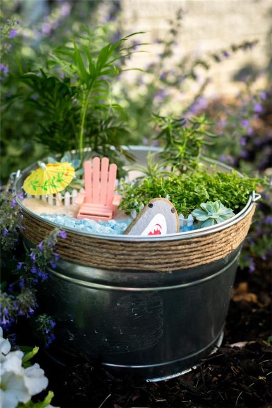 Décorer la baignoire en zinc - idées et astuces pour une décoration de jardin rustique