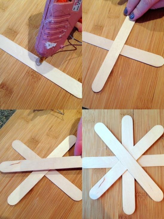 Instructions pour faire des flocons de neige avec des bâtons de glace