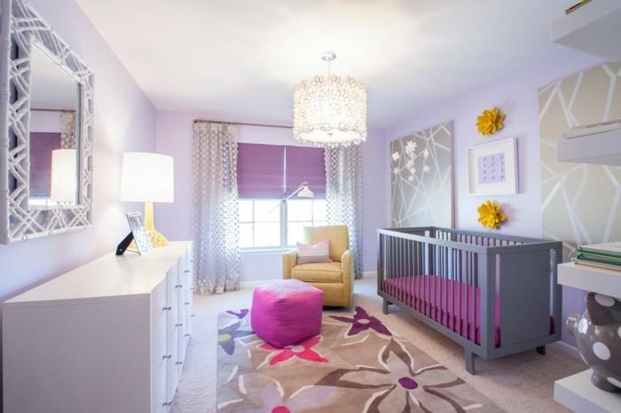 Pokój dziecka kolory liliowe odcienie kwiatowy wzór dywan