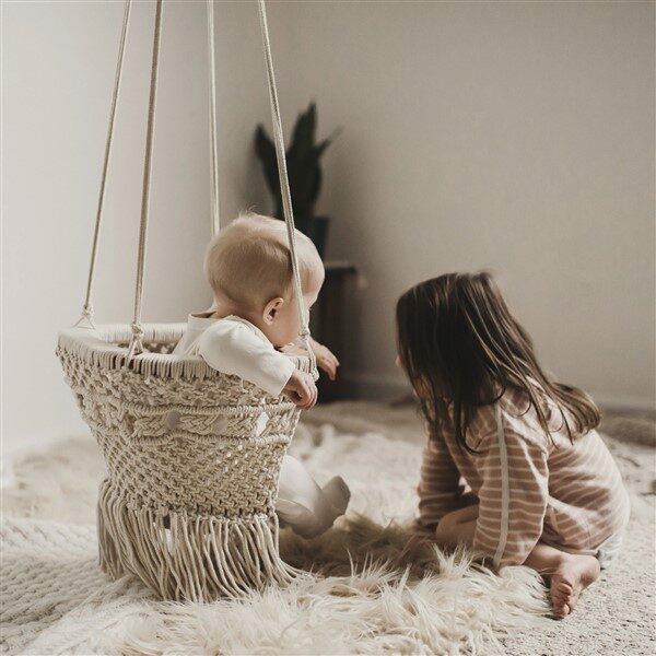 chambre de bébé faire des idées de macramé se balancer