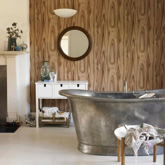 łazienka z efektem drewna okrągłe lustro ścienne