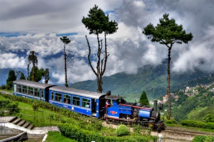 voyage en train ligne de train darjiling himalaya