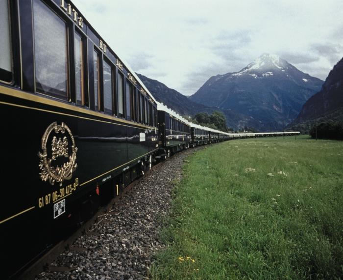 podróż pociągiem el transcantabrico luksusowy