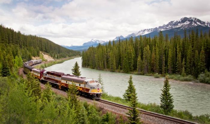 voyage en train taj mahal destinations de voyage royal canada pacifique