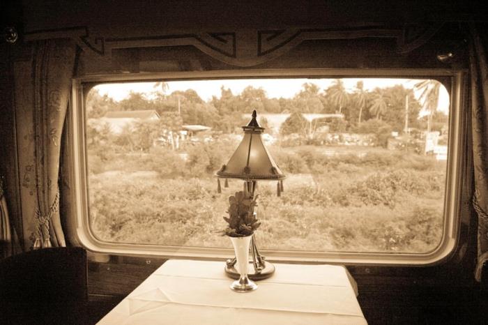 podróż pociągiem taj mahal cele podróży vista kopuła pociąg z panoramicznym widokiem wietnam