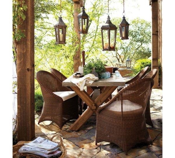 pomysł na meble balkonowe drewniane podłogi lampy rattanowe fajne pomysły na meble ogrodowe i balkonowe