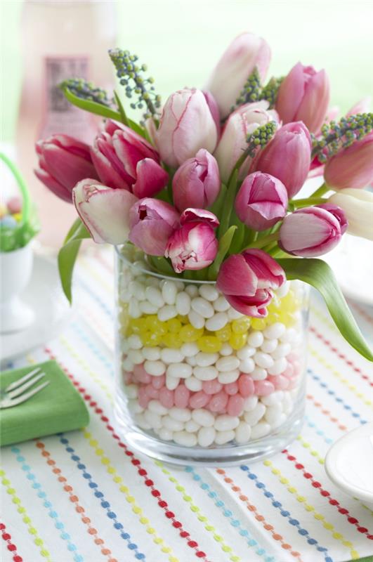 majsterkowanie pomysły wiosenne dekoracje stołu tulipany kolorowe świeże