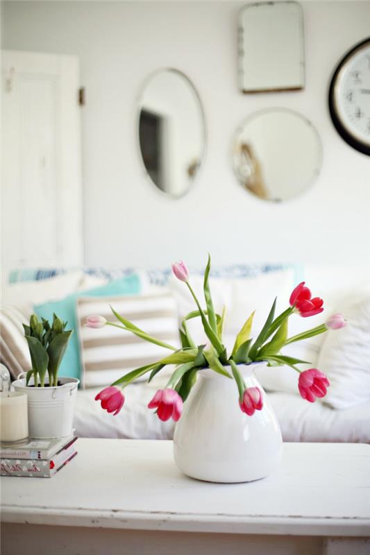 Pomysły na rękodzieło wiosenne tulipany dekoracje wazonów