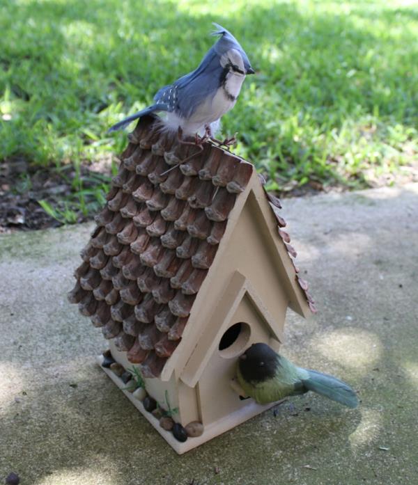 construisez vous-même une maison d'oiseau