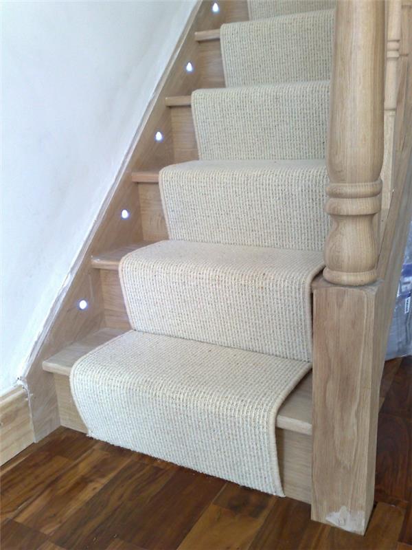 éclairage escalier tapis coureurs escaliers en bois