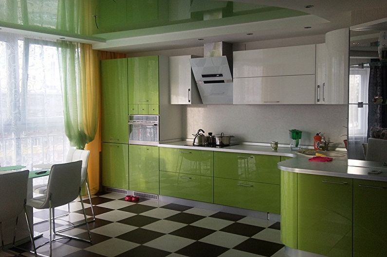 Zelený a bílý design kuchyně - povrchová úprava podlahy