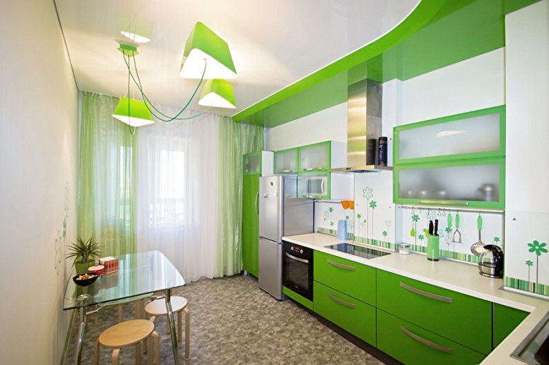 Bílo -zelený design interiéru kuchyně - foto