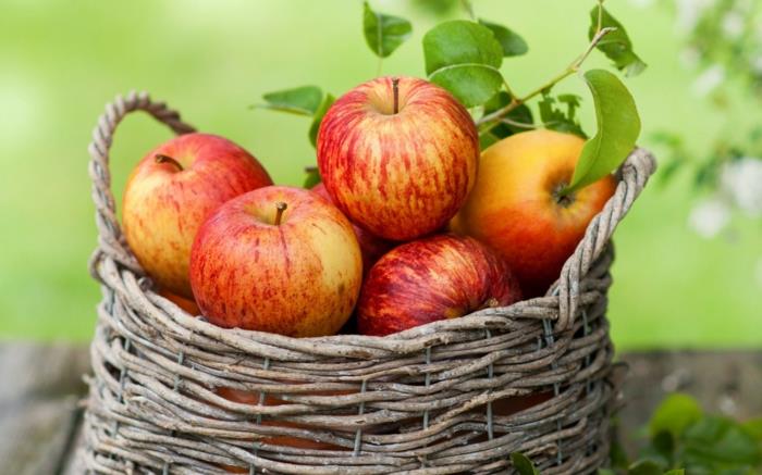 świadome odżywianie jabłka jeść owoce zdrowo