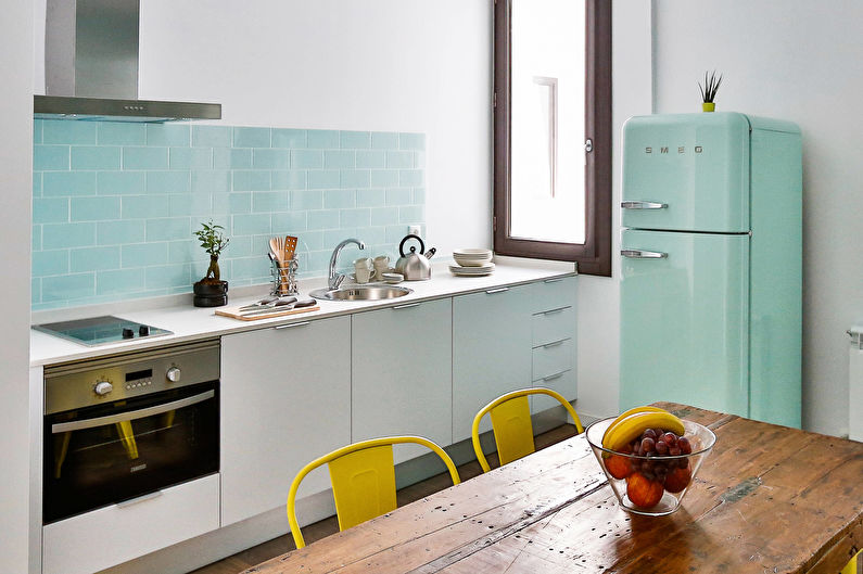 Türkisfarbene Küche im skandinavischen Stil - Innenarchitektur