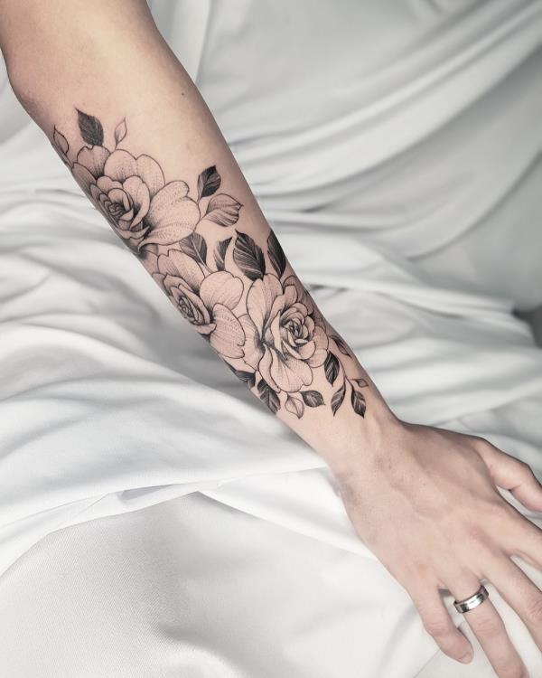 kwiatowe tatuaże 2020