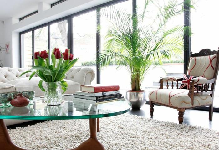 pomysły na dekoracje kwiatowe pomysły na dekorację salonu tulipany szklany stolik kawowy