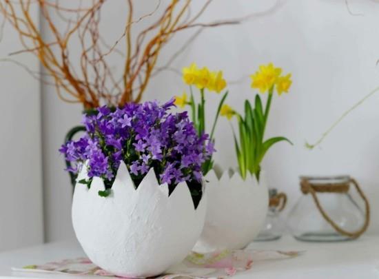 Pomysły na dekoracje wielkanocne z miski kwiatowej