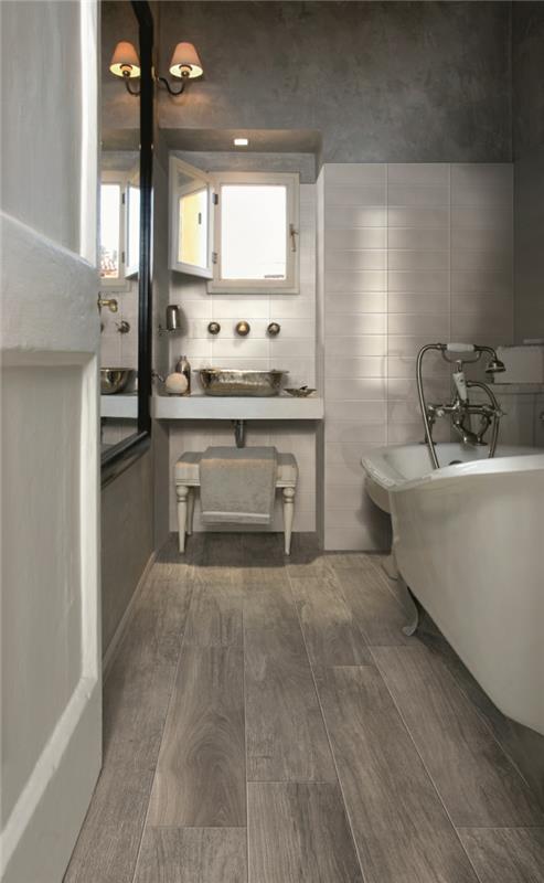 plancher design salle de bain aspect bois baignoire en porcelaine