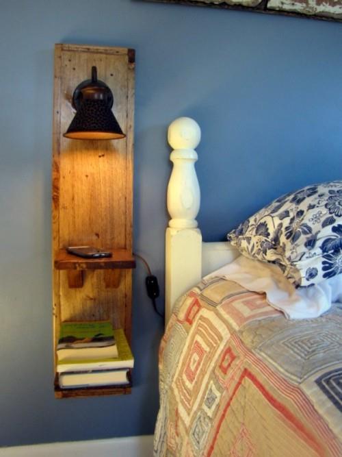planche sur le mur bricolage table de chevet