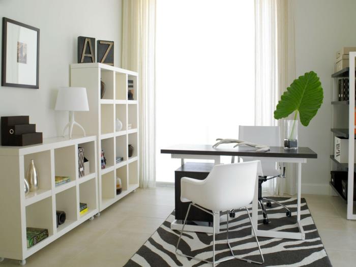 meble biurowe pomysły na biuro domowe roślina dywanowa