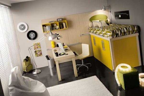 lits mezzanine colorés jaune citron avec beaucoup d'espace de rangement