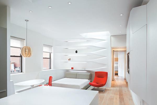 fajne małe apartamenty białe umeblowanie czyste nowoczesne oświetlenie sufitowe