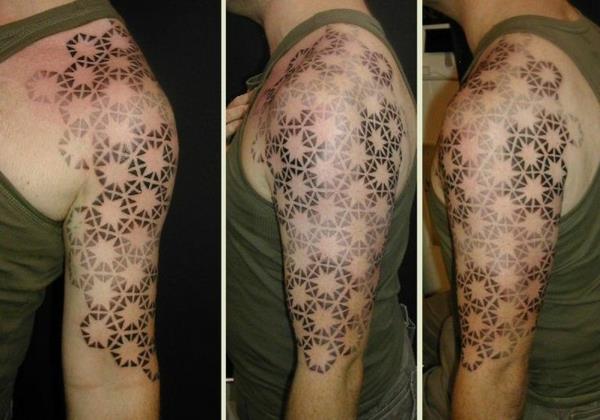 dessins de tatouage sur le haut du bras tatouages ​​images géométriques