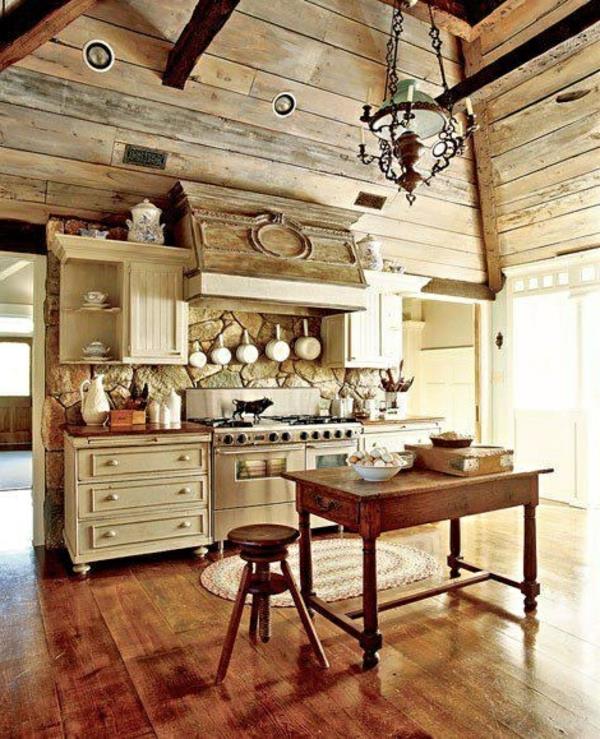 dernier étage haut plafond commode en bois cuisine