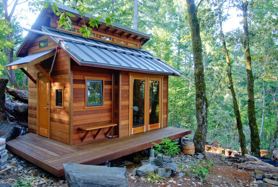 منزل ريفي بسيط ومريح في الغابة