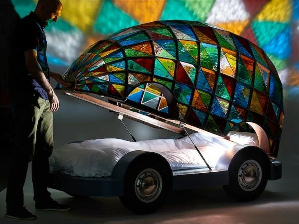 la voiture du futur verre coloré